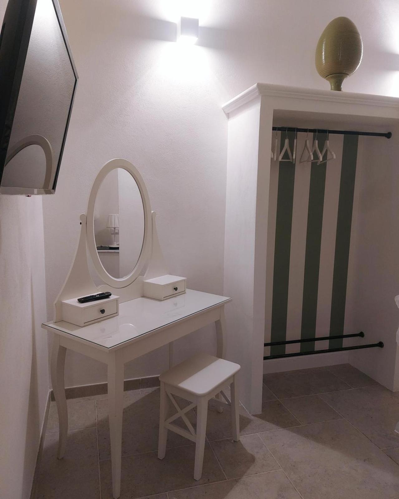 Un Giorno Bellissimo Suite & Spa มาร์ตินาฟรังกา ภายนอก รูปภาพ