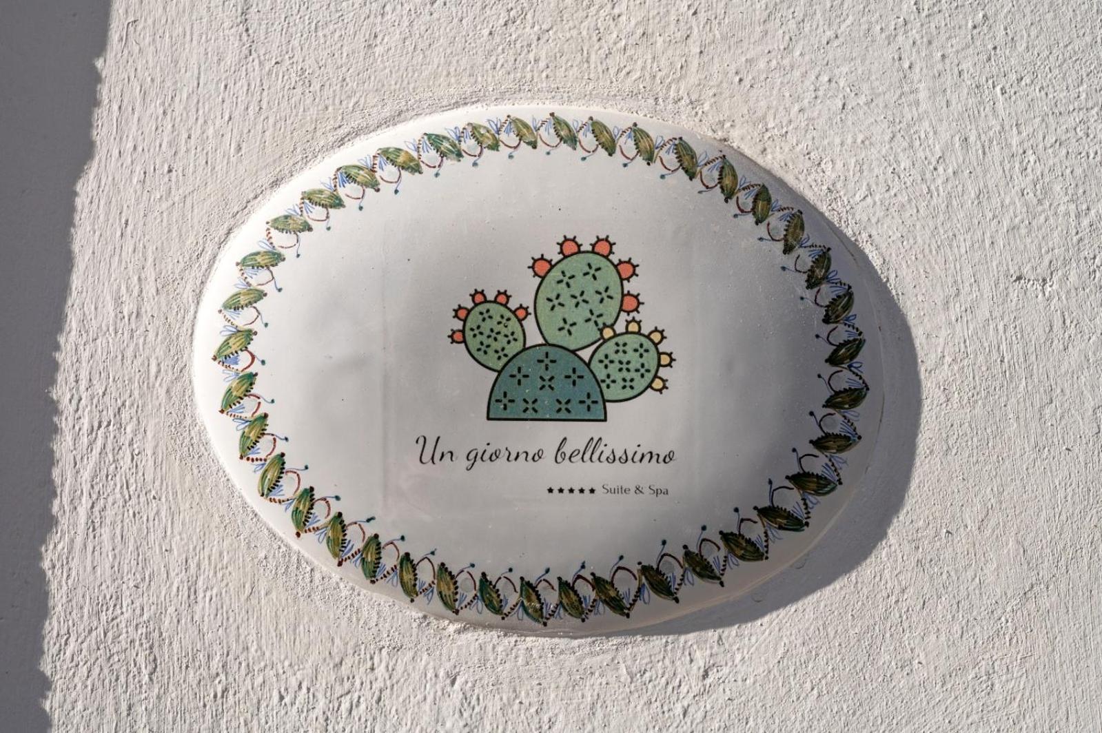 Un Giorno Bellissimo Suite & Spa มาร์ตินาฟรังกา ภายนอก รูปภาพ